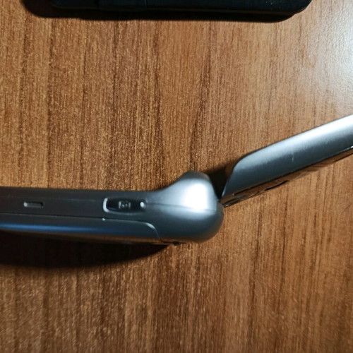 Samsung and Motorola used old mobile phones