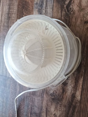 Electric juicer used