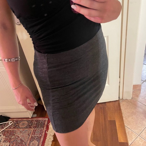 Skirt dark gray fitted one size