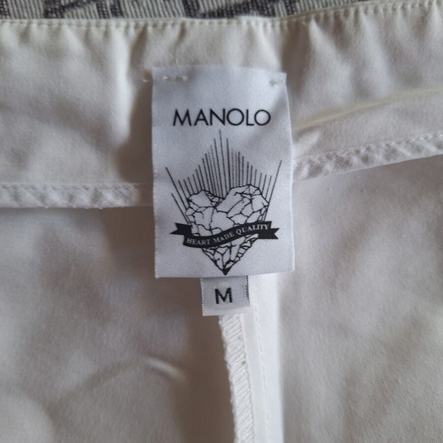 Manolo women's high-waisted shorts with bronze buttons like new, white, size M