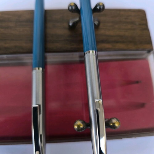 Sheaffer 440 set pen and mechanical pencil like new, blue navy