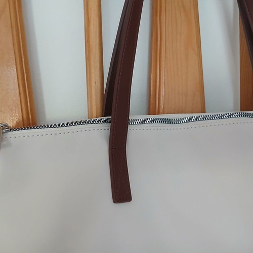 LC Waikiki shoulder bag like new, ivory with brown handles