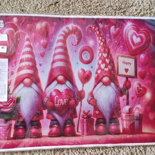 Rug 40x60 pink red with hearts new