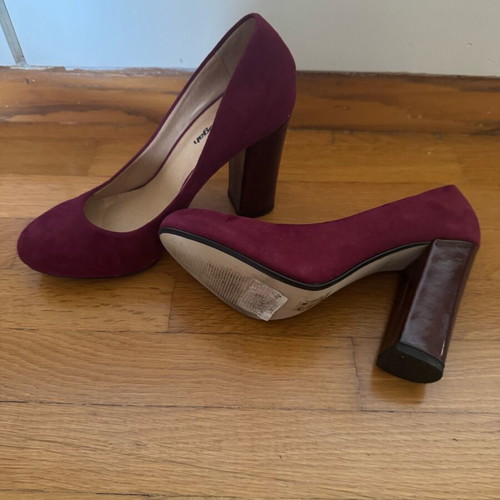 Fullah Sugah Burgundy Red Pumps size 39 like new