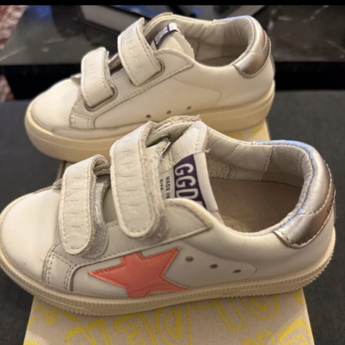 Golden Goose shoes like new, size 25, white athletic