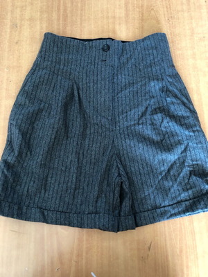Branded women's skirt like new, size 40