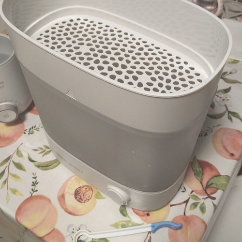Philips Avent Advanced Sterilizer like new