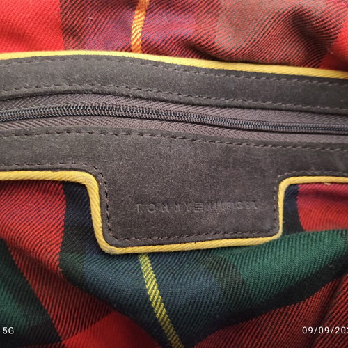Tommy Hilfiger wool crossbody bag like new, grey with suede details