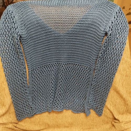 Knitted sweater from mesh size M like new, blue