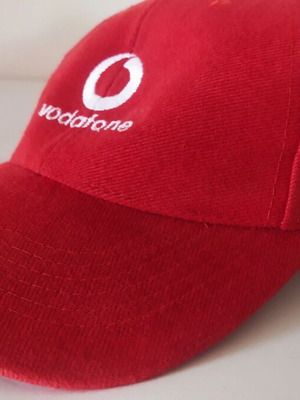 Καπέλο Jockey Vodafone Σ5 σαν καινούργιο, κόκκινο βαμβακερό
