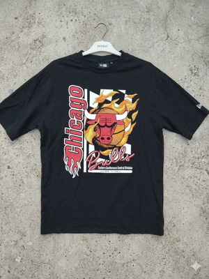 New Era NBA Chicago Bulls T-shirt like new, size S oversized