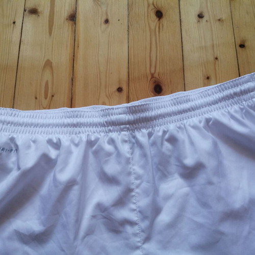 Nike Dri-FIT women's white sports shorts XL