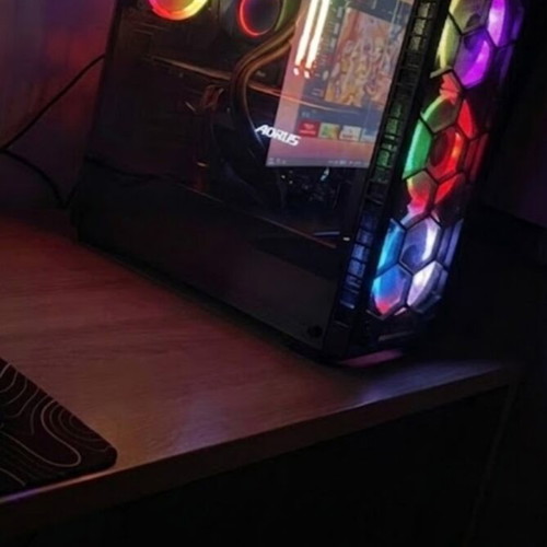 Gaming PC with RTX 4060, Ryzen 7 5700X, 16GB RAM, 1TB SSD, water cooling