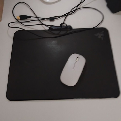 Laptop stand used with USB cable