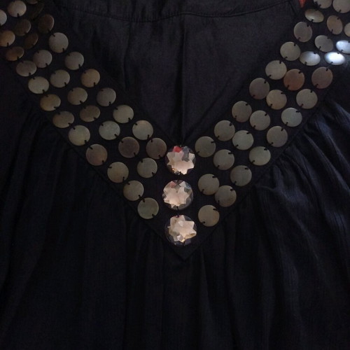Dress black like new, comfortable with elegant details size M