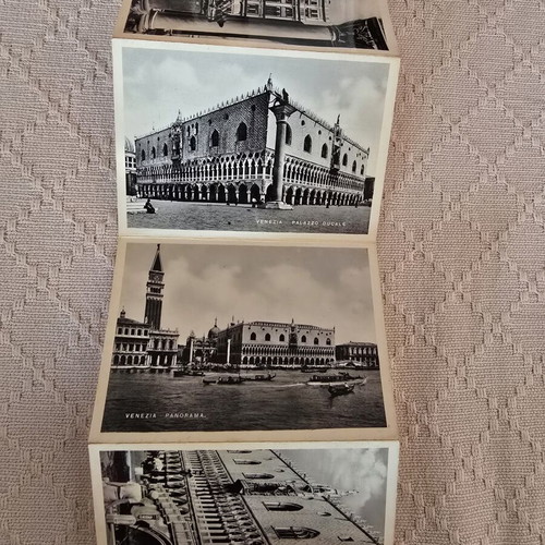 Ricordo di Venezia vintage postcard album, 20 views