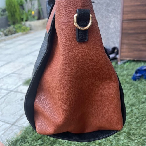 Justeab women's shoulder bag like new, natural leather, black and brown