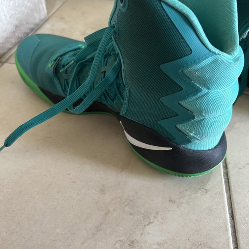 Nike Hyperdunk athletic shoes like new, size 45, green and turquoise