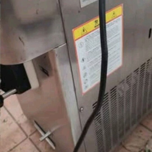Soft ice cream machine used, single-phase