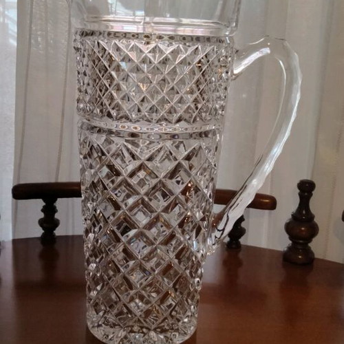 Crystal pitcher like new with diamond point pattern