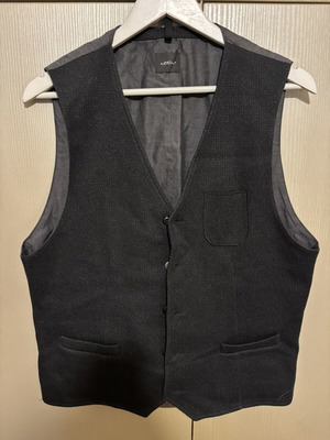 Altatensione men's vest dark gray black like new, size XL