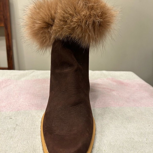 Arche suede ankle boots with fox fur trim new, size 39 brown