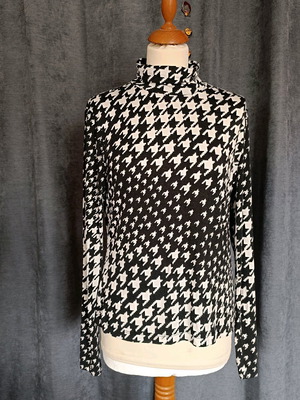 H&M Pied de Poule Turtleneck Shirt like new, black and white