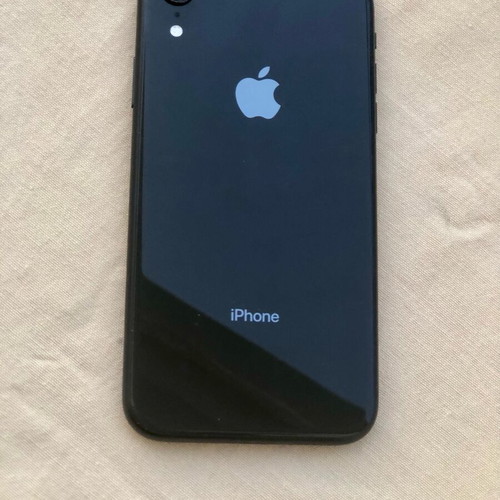 iPhone XR Black like new, 100% battery health, 64GB