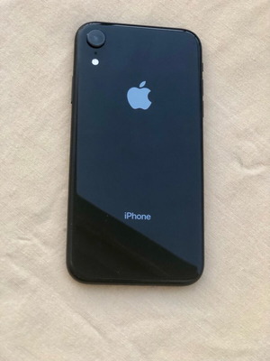 iPhone XR Black like new, 100% battery health, 64GB