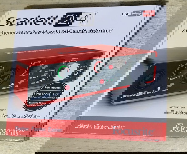 Focusrite Scarlett 2i4 2-ро поколение