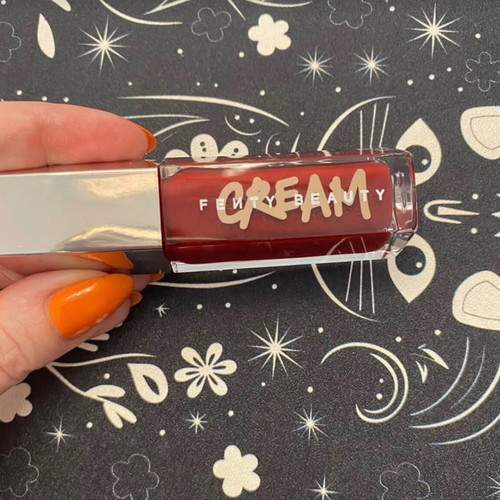 Fenty Beauty Gloss Lipstick Fruit Snackz new