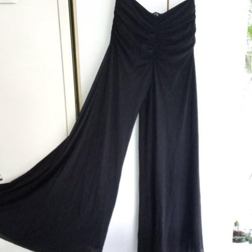 Wide black palazzo pants with ruched waist, size L