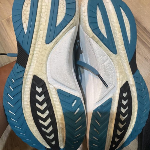 Saucony Tempus running shoes like new, size 38.5, white and blue