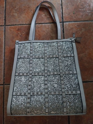 Handbag used, light gray eco-leather with many compartments