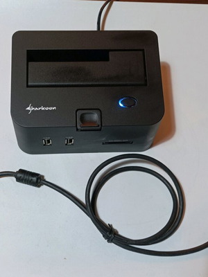 Sharkoon SATA Quickport PRO docking station SATA 2.5" & 3.5" like new with cable and power supply