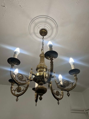 Antique Bronze 6-Light Chandelier like new, neoclassical style