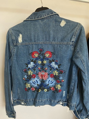 Women's denim jacket size small like new