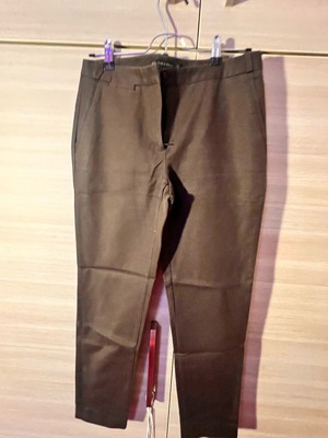 Γυναικείο παντελόνι Zara μεταχειρισμένο, καφέ, μέγεθος M