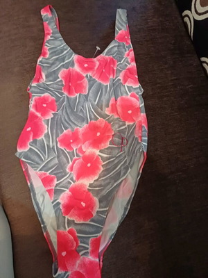 Ocean Pacific swimsuit new, harmonious colors, size M