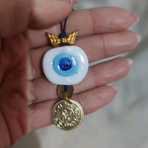 Handmade pendant necklace with eye and feathers new