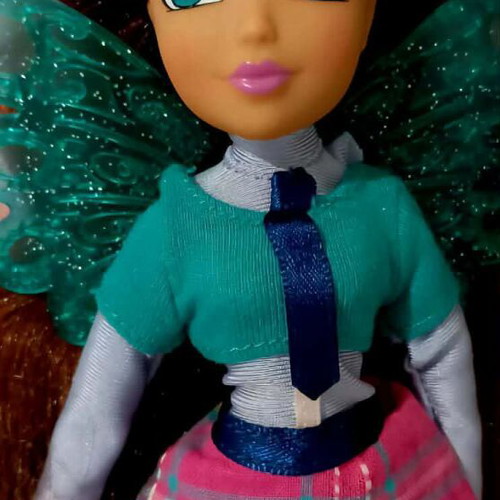 Winx Club Aisha Layla Fairy School doll like new with wings and authentic outfit