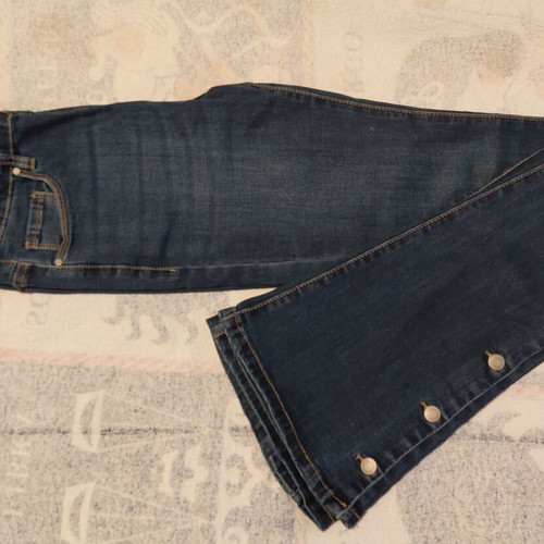 Jeans flared with metallic buttons, size S, blue, new