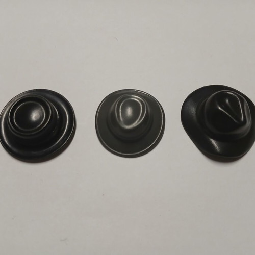 Playmobil 3 hats used in very good condition