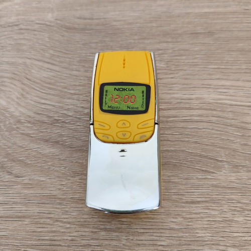 Vintage ξύστρα σε σχήμα τηλεφώνου Nokia