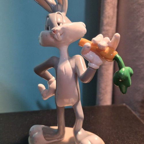 Looney Tunes Bugs Bunny collectible figure like new