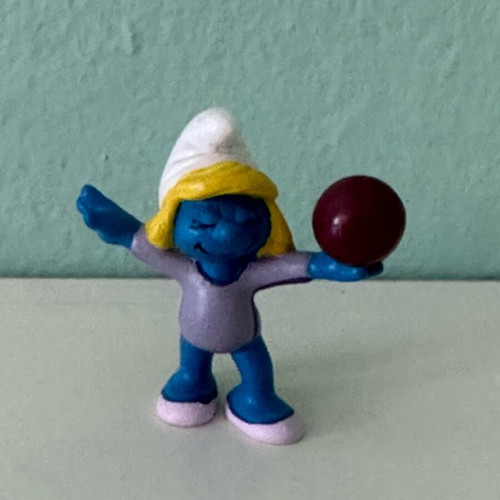 Schleich collectible Smurfette figures Tennis and Gymnast set like new