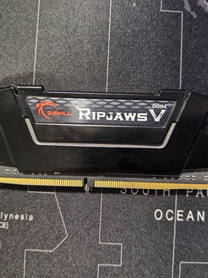 Μνήμη RAM DDR4 G.SKILL Ripjaws 8gb 3200 Mhz μεταχειρισμένη