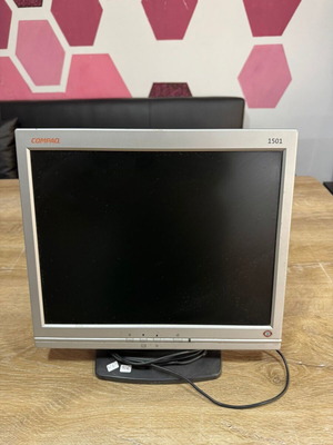 HP Compaq LA1501 15" LCD Monitor used, ideal for office and POS