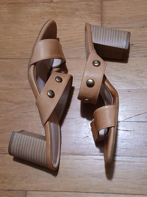Carad leather women's mules size 36 like new, beige and brown