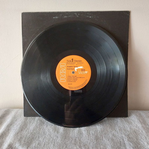 David Bowie Aladdin Sane vinyl record used, rock